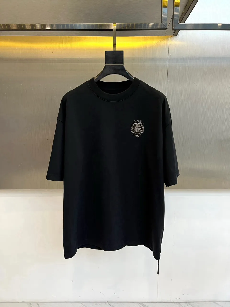 P85， 2026 Classic T ， ， ， ， ， 。 ， ， ， ， 。 ， ，Breathable ， 、 。 ， ， ， 。 T ， —— ， 。2026 ， ， 。S- XXL（ 173，140 M ）